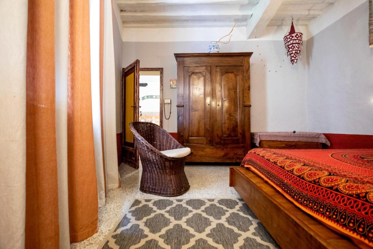 Le Cisterne B&B Amelia Eksteriør bilde